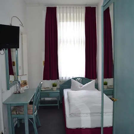 Amadeo Hotel