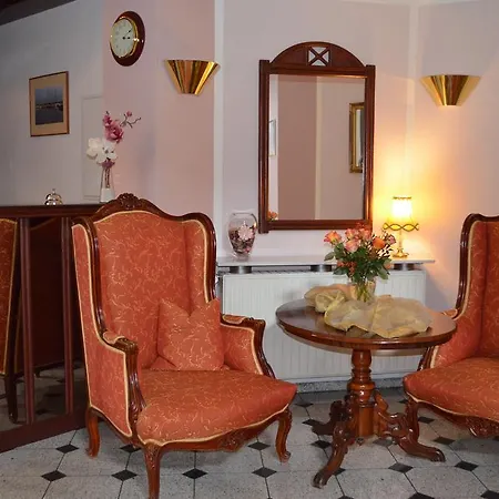 Amadeo Отель 3*