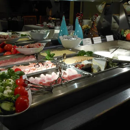 Amadeo Hotel