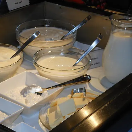 Отель Amadeo Лейпциг