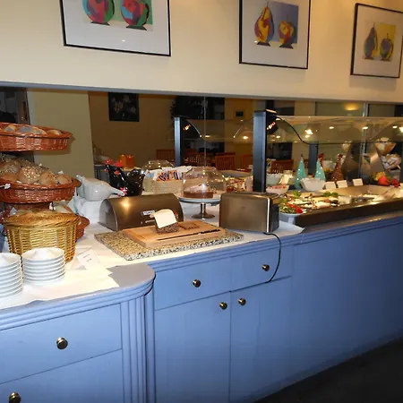 Amadeo Лейпциг